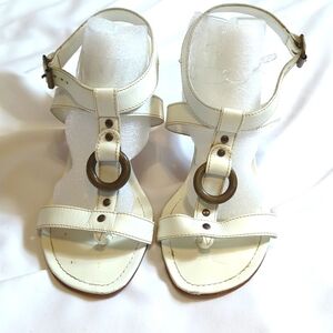 Manolo Blahnik White Tee Strap Shoes 37